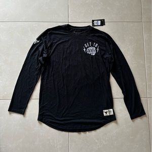Navy Under Armour long sleeve